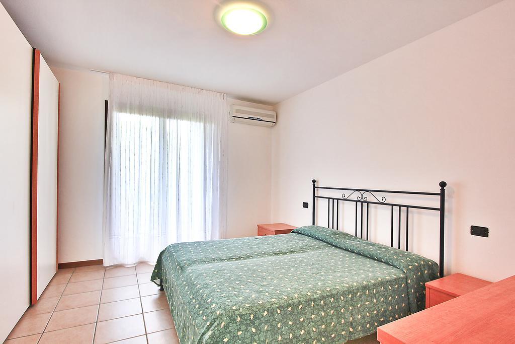 Resort Casabianca Lignano Sabbiadoro Zimmer foto